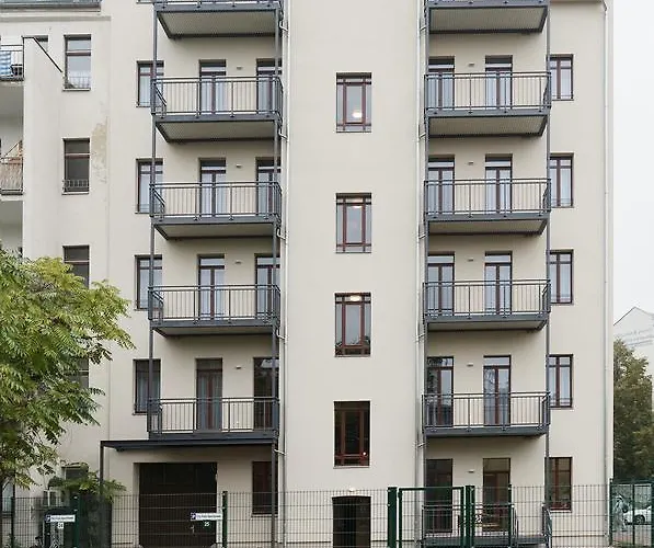 City Park Apartments - #16, #18&D - Moderne Apartments&Suiten im Zentrum